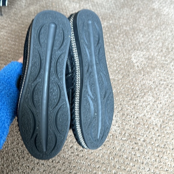 Black Fur Moccasins! 🖤 - Picture 3 of 4